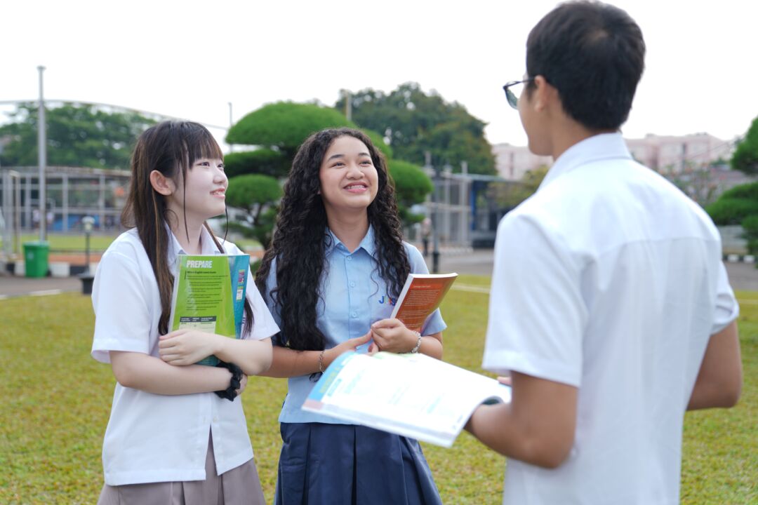 Pendidikan Internasional sebagai Sarana Membangun Kompetensi Global dan Wawasan Lintas Budaya